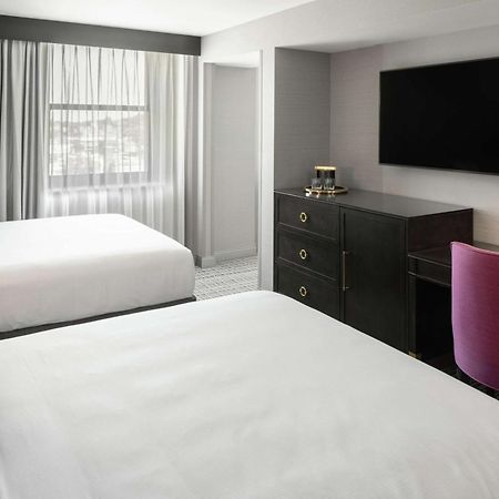 The Axis Moline Hotel, Tapestry Collection By Hilton Екстер'єр фото